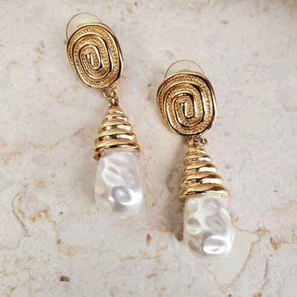 Etruscan Faux Baroque Pearl Drop Earrings - Picture 3 of 9